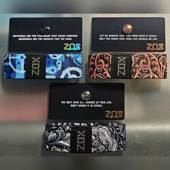 ZOX GOLD CARD REDEMPTION WRISTBAND & PIN RARE BUNDLE OF 3 NEW MEDIUMS - Picture 5 of 7